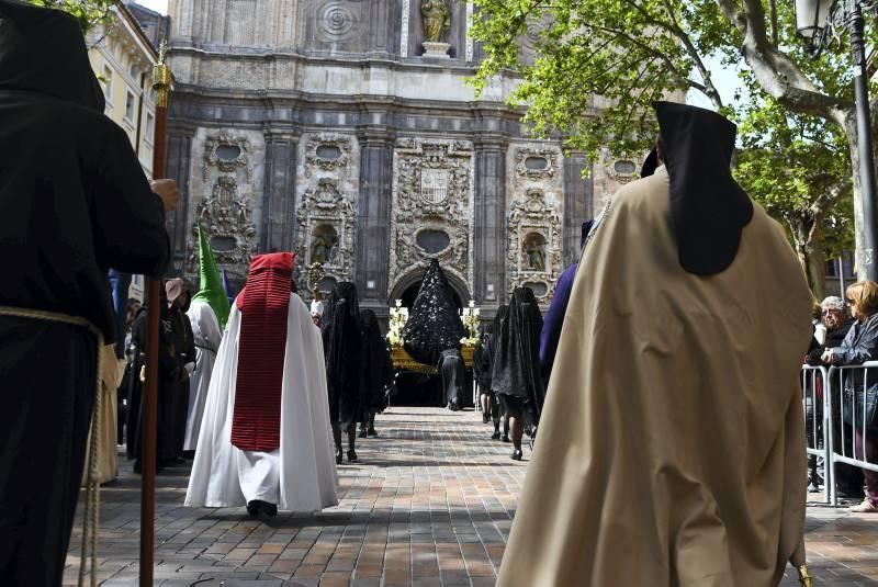 Acto de la Virgen de la Soledad ante el Cristo de la Cama