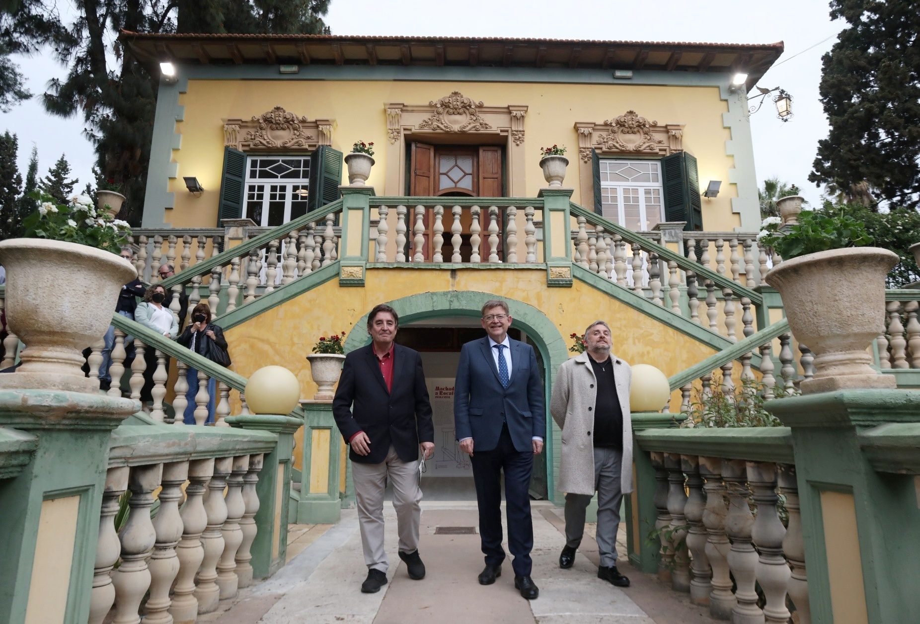 Diálogos del Palau con Ximo Puig y Luis García Montero en Villa Amparo