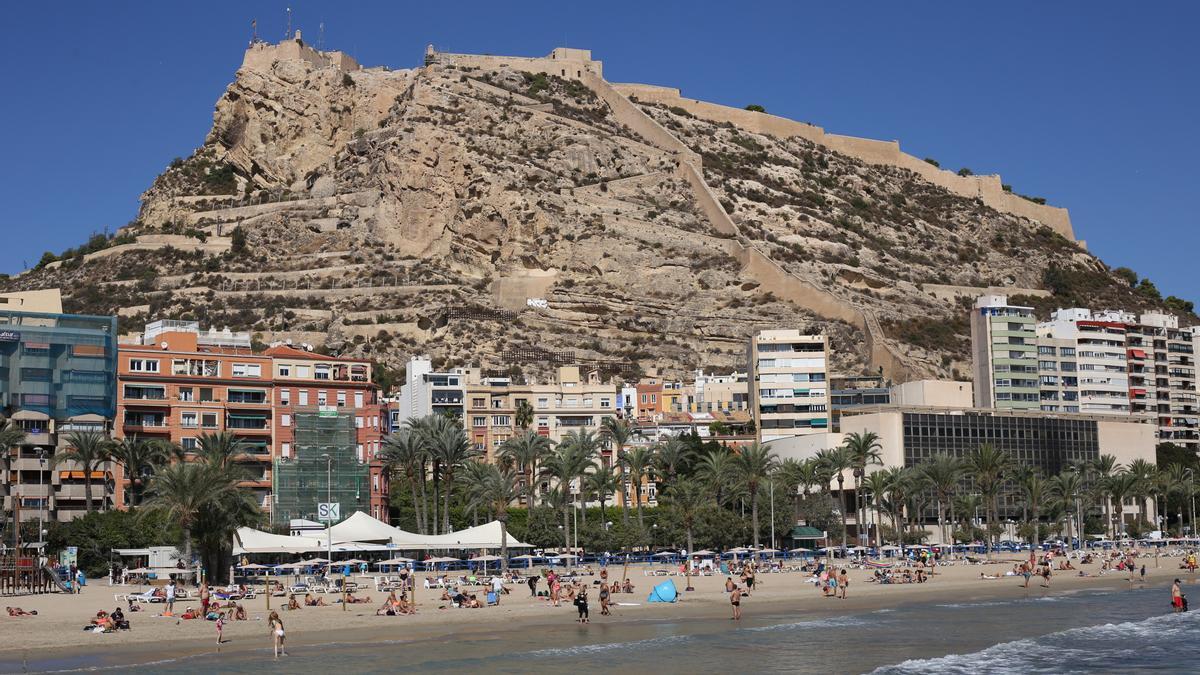 Amura Village se ubica muy próximo a las playas de Alicante / INFORMACION