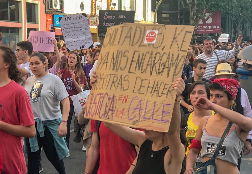 MANIFESTACIÓN EN SEVILLA  TRAS LA SENTENCIA DE ...