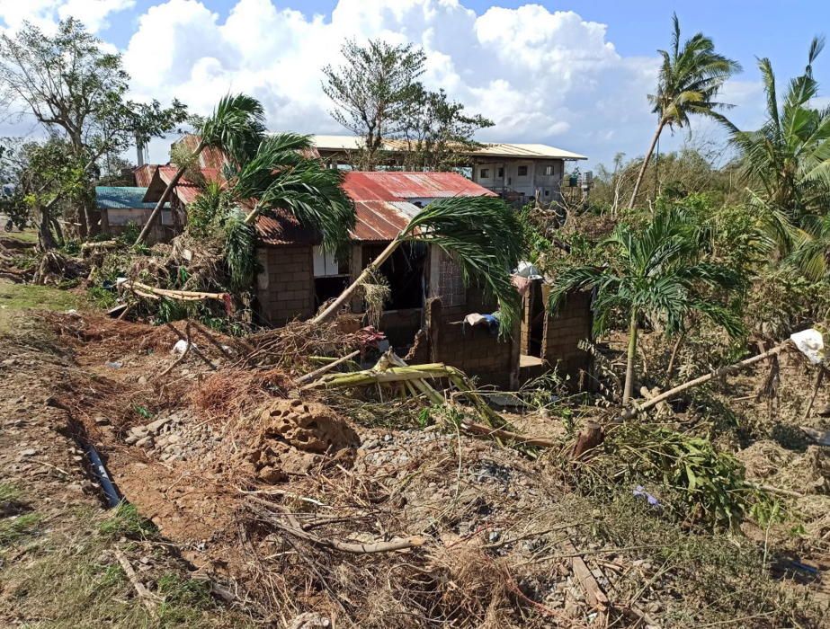 Al menos 16 muertos por el paso de un tifón en Filipinas