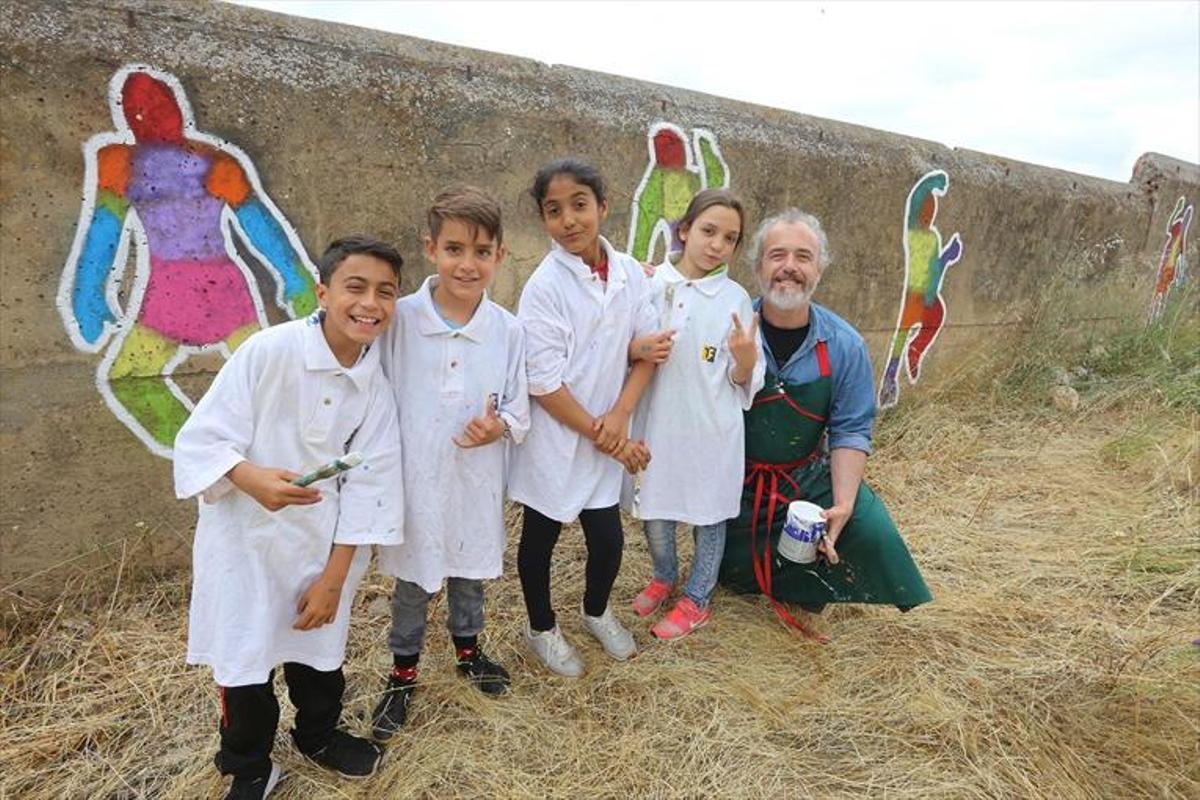 Un muro de unión con Colorines