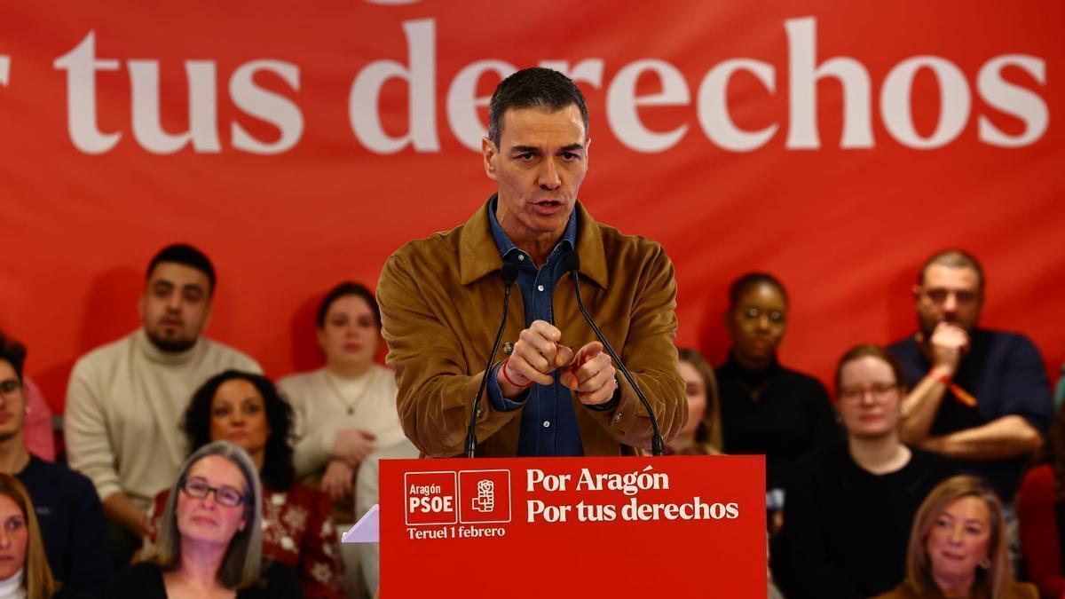 Sánchez asegura que el Gobierno va a revalorizar las pensiones "con o sin el PP"