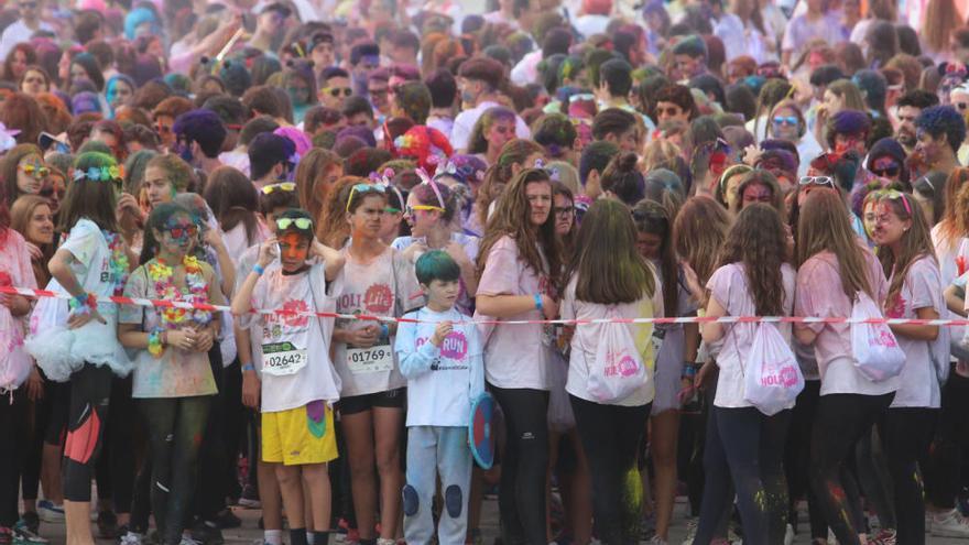 Búscate en la segunda Holi Run