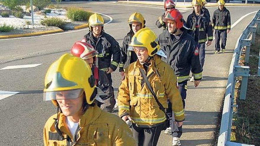 Los bomberos piden un servicio público con un peregrinaje hasta Santiago