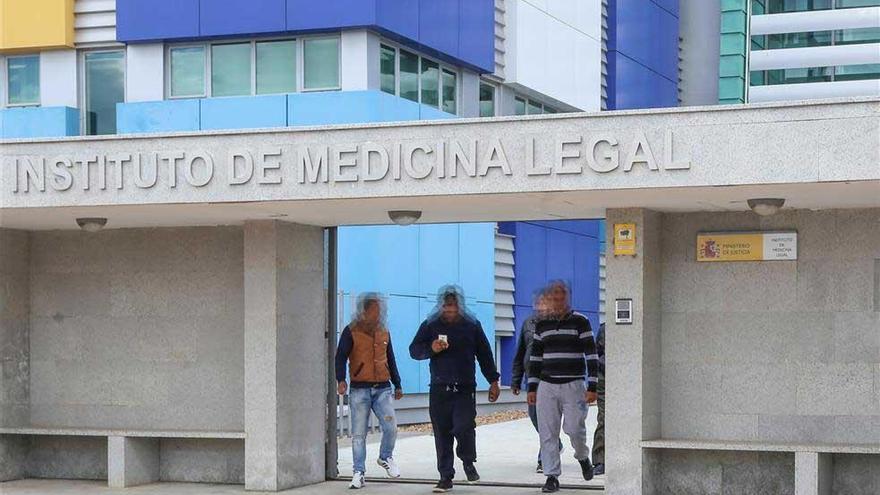 Los institutos de Medicina Legal de Extremadura realizaron 194 autopsias por muerte violenta