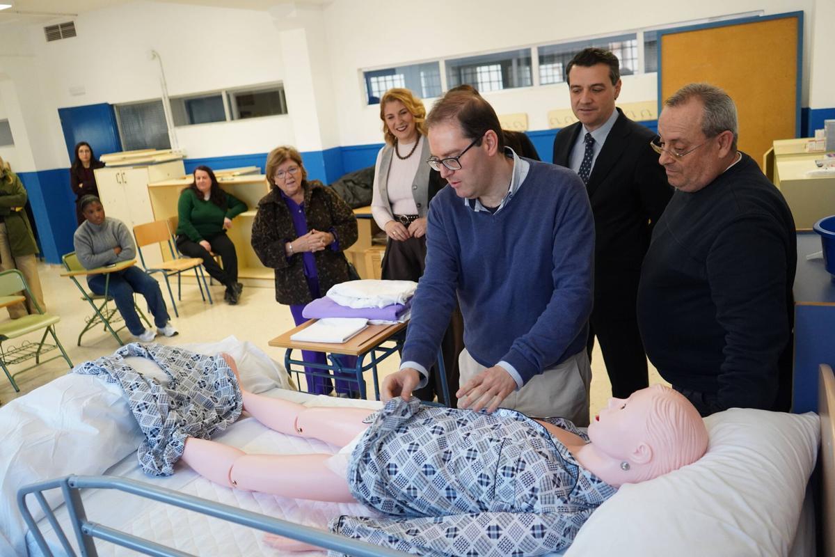 Presentación de los cursos del Programa Impulsa que se imparten en el Centro Duque de Rivas.