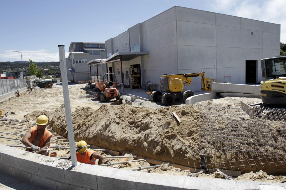 OBRAS DE AMPLIACION DE LAS INSTALACIONES PARA LOGISTICA DE MARINE INSTRUMENTS, EMPRESA DEDICADA AL DISEÑO Y LA FABRICACION DE EQUIPOS ELECTRONICOS PRINCIPALMENTE PARA EL SECTOR PESQUERO, EN EL POLIGONO EMPRESARIAL DE PORTO DO MOLLE. PARQUE EMPRESARIAL