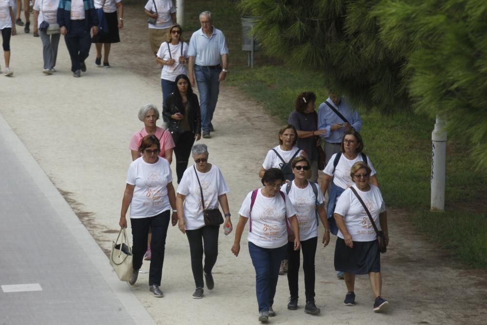 Actividades en el jardín del Túria, el antiguo cauce del río en València.