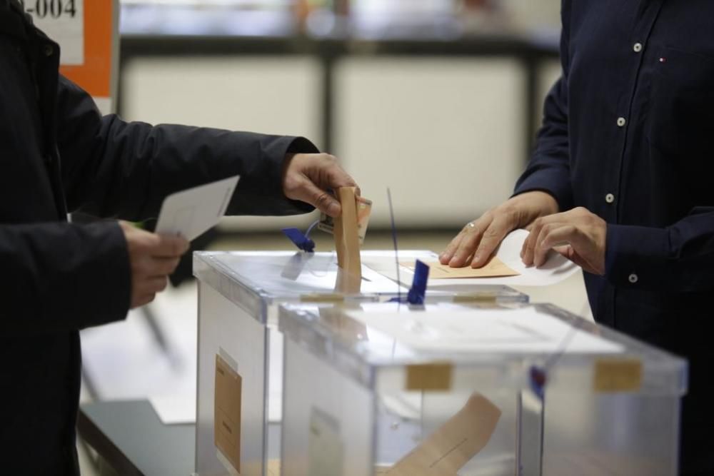 Elecciones Generales 2019 en Asturias: Los asturianos acuden a las urnas