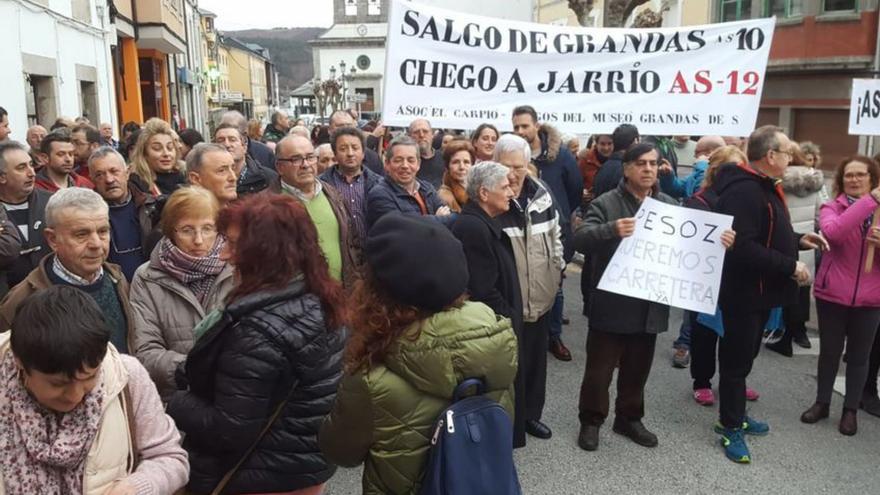 Una de las protestas en reivindicación de mejora de las comunicaciones en el Occidente, en una imagen de archivo.