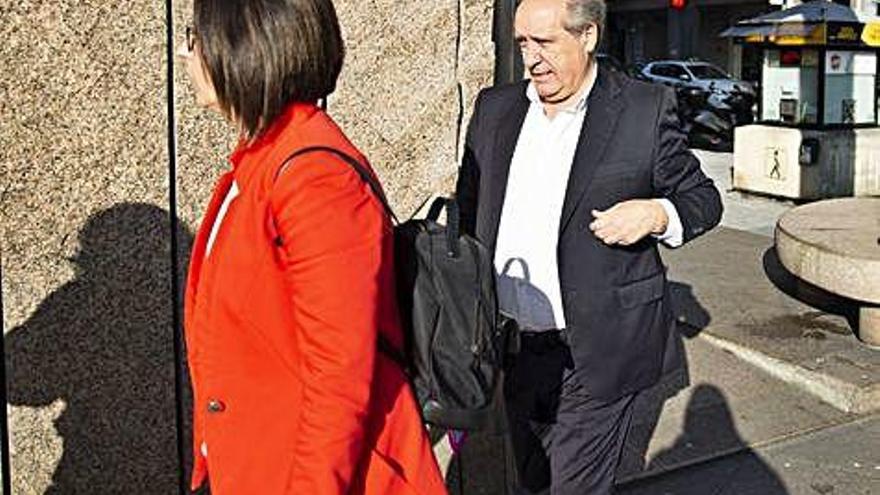Condenado por prevaricar e inhabilitado 8 años el alcalde de Cerceda, que recurrirá