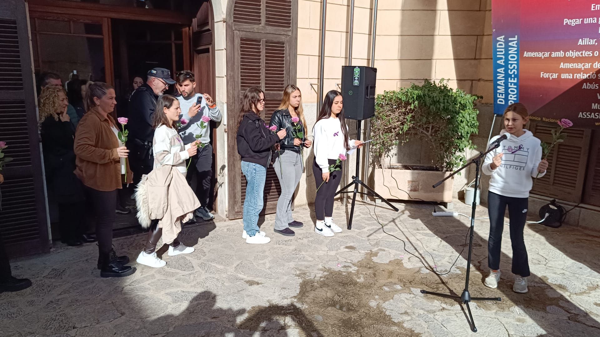En la plaza de Sant Ignasi de Son Servera también se han celebrado lecturas de manifiestos