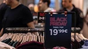 Black Friday amb cues i protesta laboral