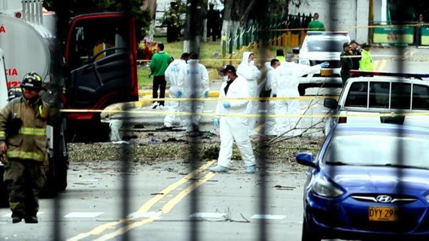 Un coche bomba provoca una masacre en una escuela de policías de Bogotá