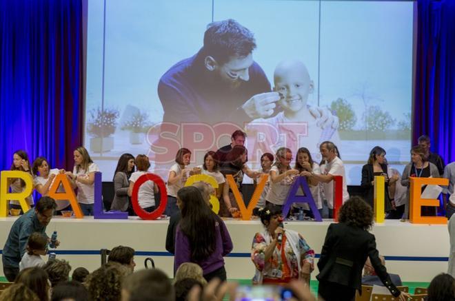 Leo Messi en la colocación de la primera piedra del SDJ Pediatric Cancer Center de Barcelona en el Hospital Sant Joan de Déu