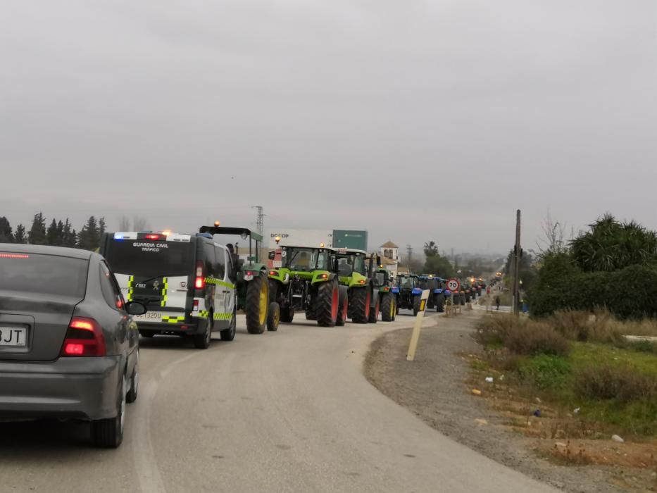 La tractorada arranca en la A-92, a su paso por Antequera.