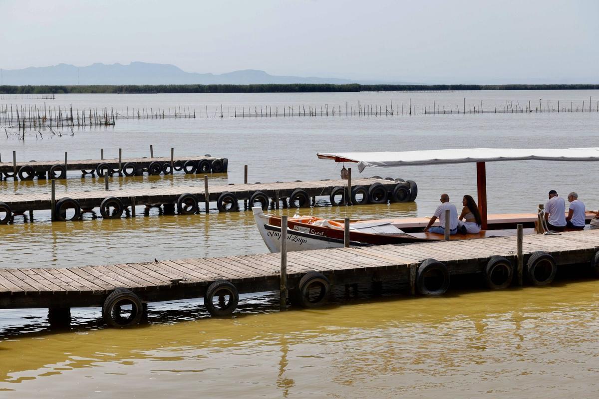 Embarcadero del Parque Natural de l’Albufera, en una imagen de archivo.
