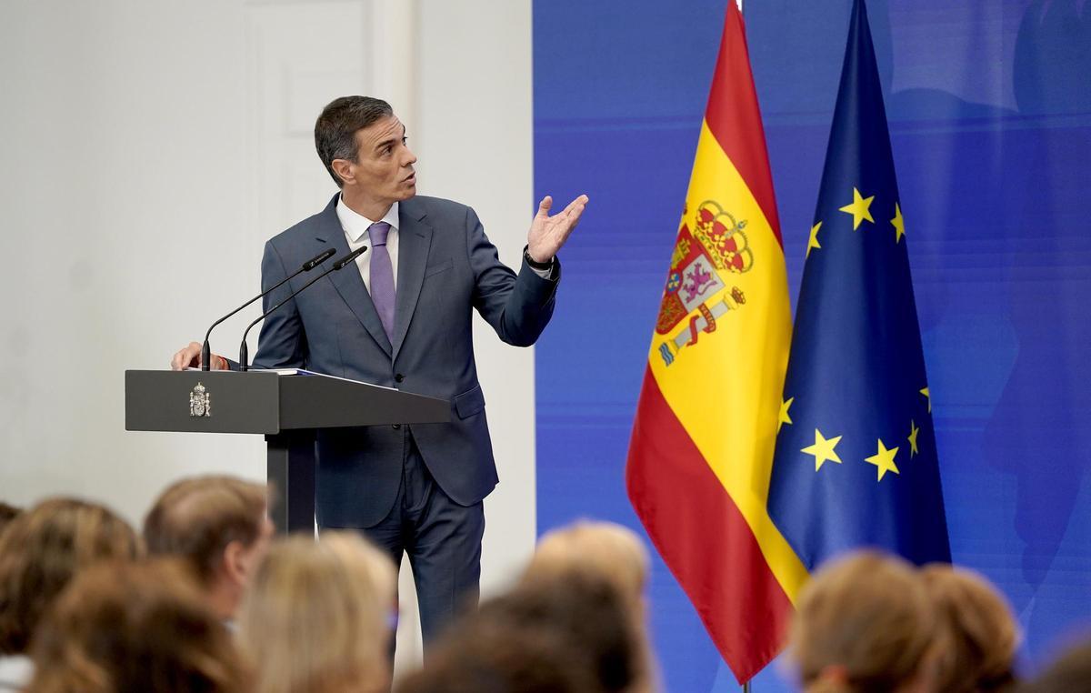 Pedro Sánchez, presidente del Gobierno, comparece en Moncloa.