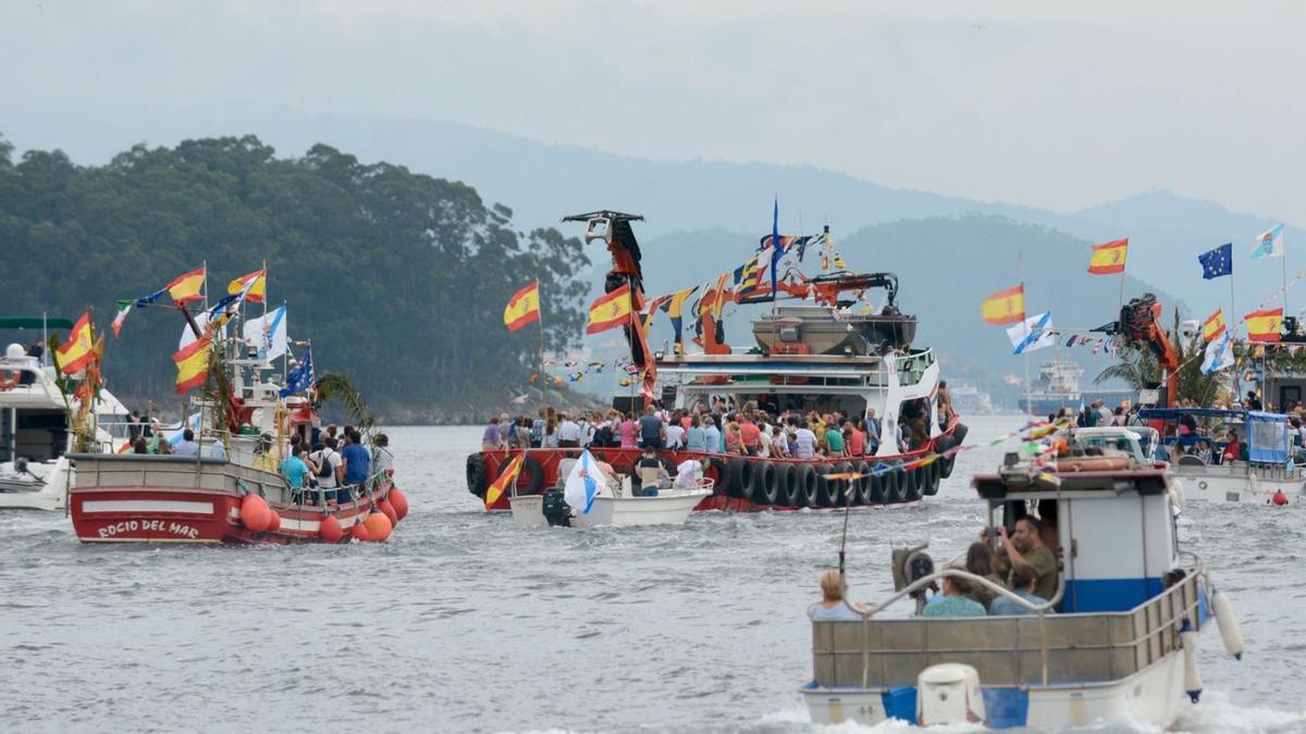 Procesión del Carmen en Combarro un año anterior.