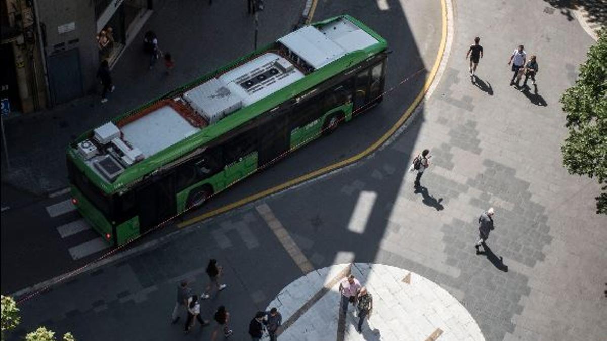 Els autobusos ja no passaran pel tram del carrer Guimerà entre Crist Rei i la Muralla