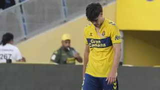 La UD Las Palmas de Rubén de la Barrera pierde la estela del camino del ascenso de Luis García