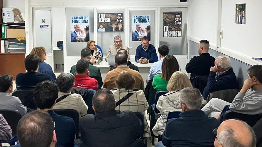 Reunión del PP con su militancia para preparar el programa electoral.