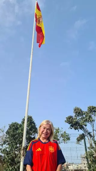 Una asturiana, en la fiesta de Cabo Verde: "La gente está como local; los jugadores son héroes"