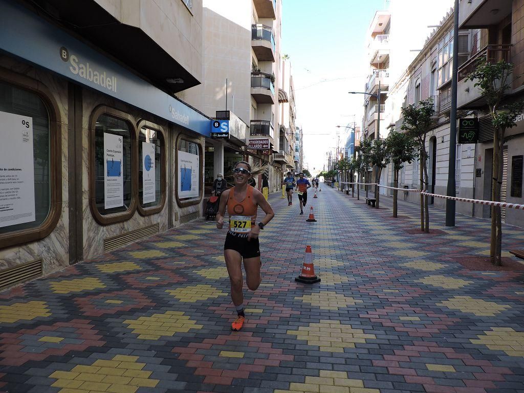 Estos todas las imágenes de la Media Maratón de Águilas