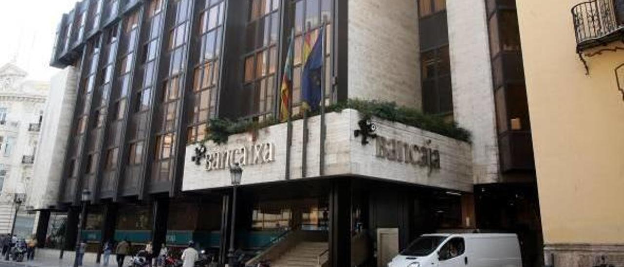 El edificio que albergaba la sede de Bancaja y ahora la de Bankia en València.