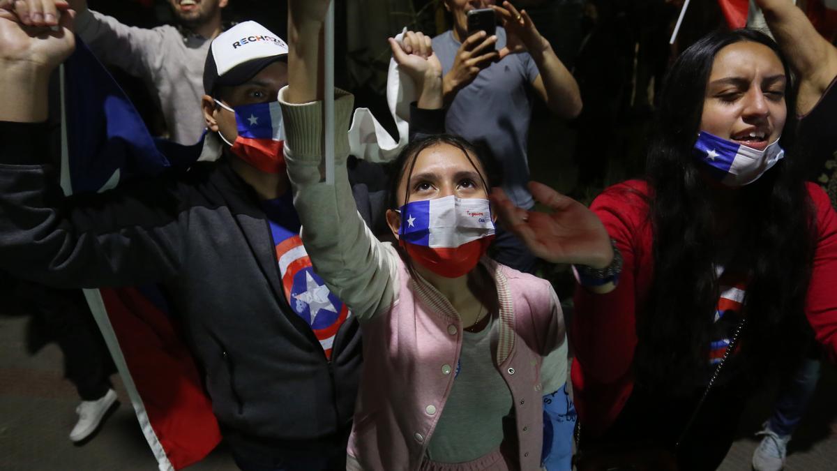 Chile rechaza con un 62,2 % la propuesta de nueva Constitución