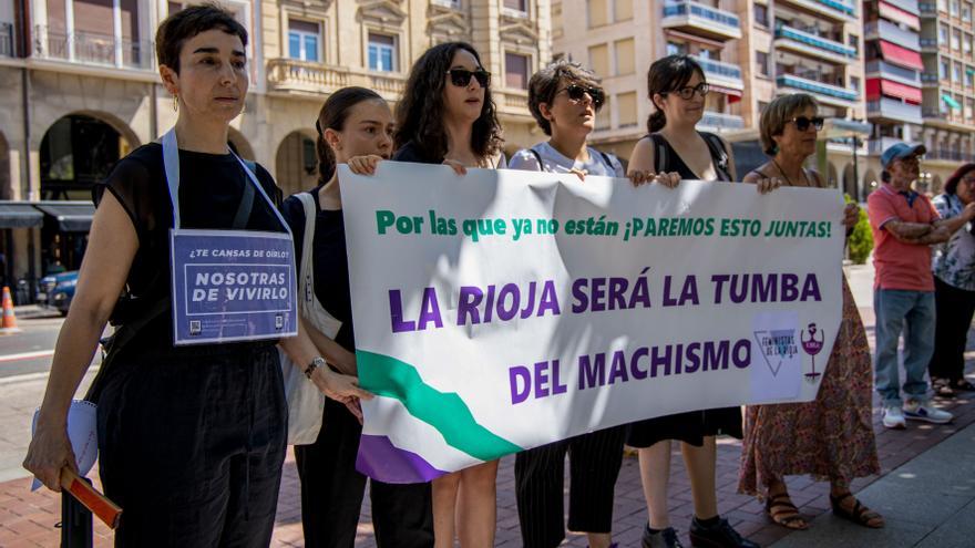 Concentración en Logroño tras el último caso de violencia machista