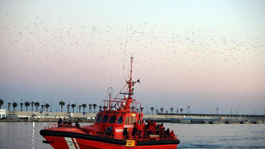 Buque de Salvamento Marítimo en el puerto de Málaga