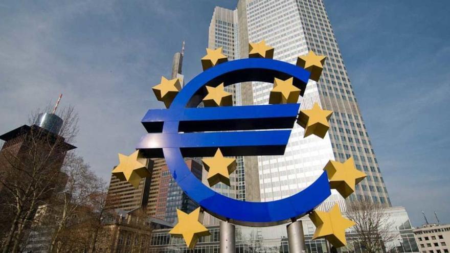 Confianza, fondos e ideología: ¿cómo afrontó la zona euro la quiebra de Lehman Brothers?