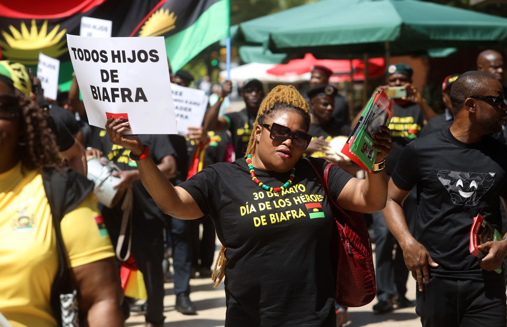 Manifestación Biafra Libre por las calles de Málaga