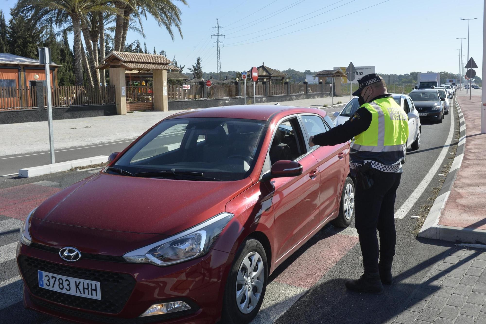 La Policía Local de Elche impone 75 sanciones por incumplir el cierre perimetral