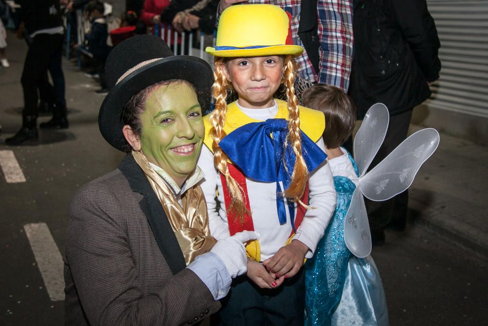 Muro se viste de color con su tradicional carnaval