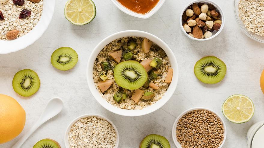 Esta es la mejor fruta que puedes tomar en el desayuno: de origen español y con más fibra que el kiwi