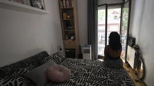 "Que els teus ingressos no se’n vagin només en habitatge"