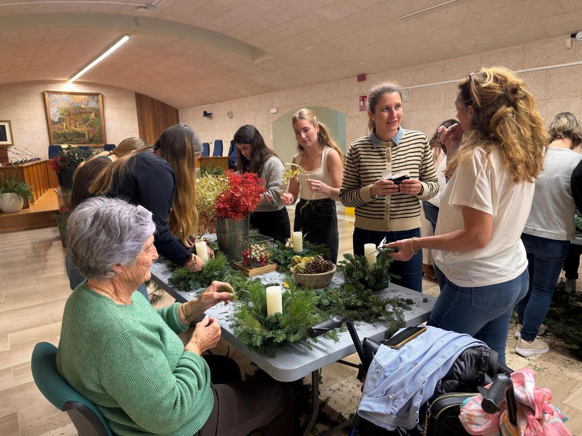 Taller de centros de mesa de Navidad en Andratx