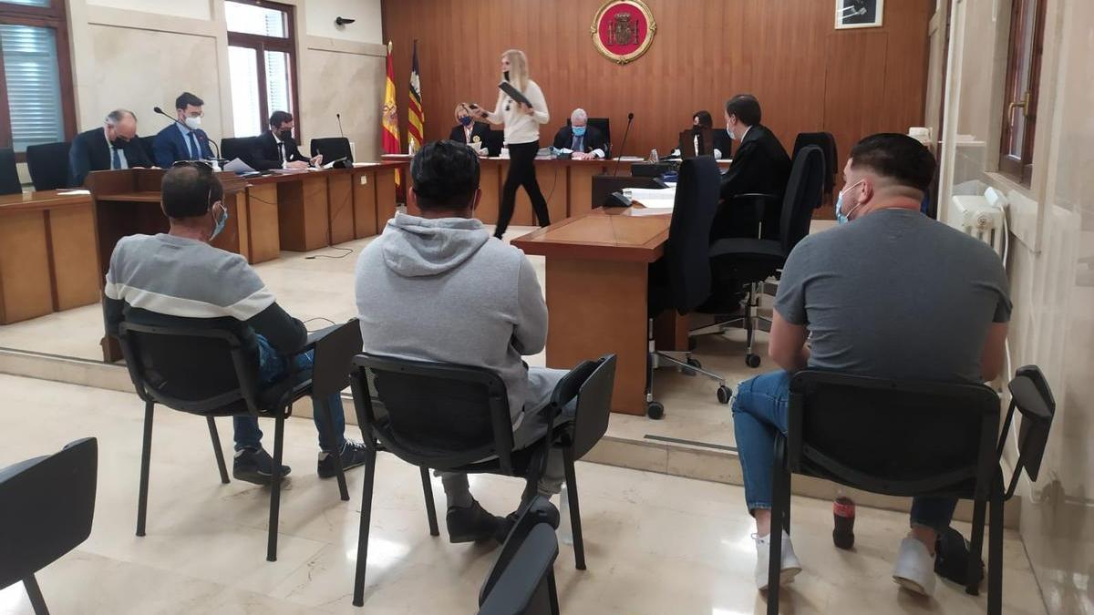 Juicio celebrado este lunes de los cuatro acusados por traficar con drogas en Palma.