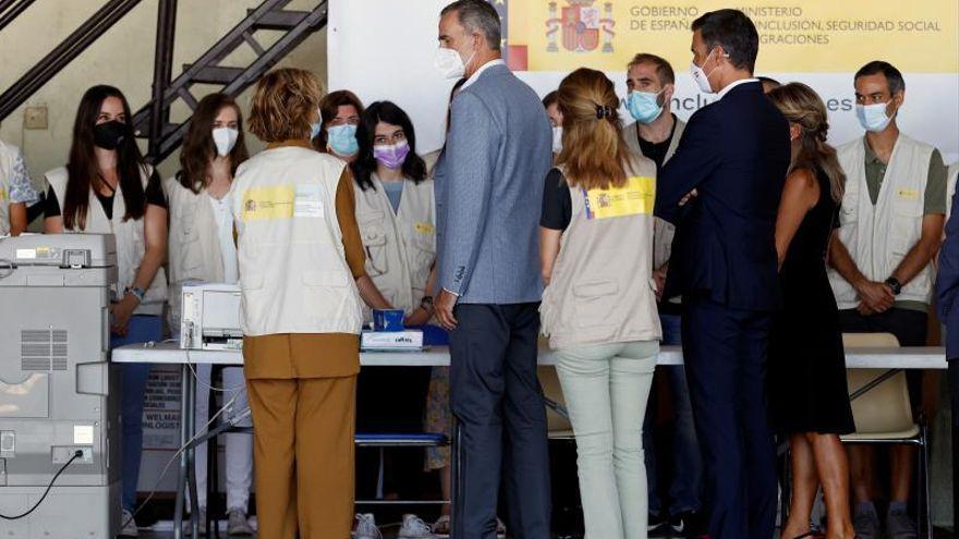 El rey Felipe VI y el presidente del Gobierno, Pedro Sánchez.