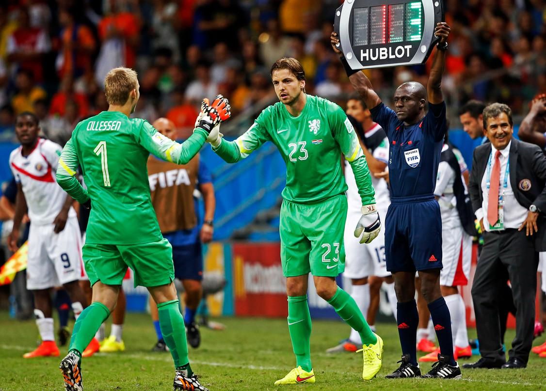 Tim Krul sustituye a Cilessen antes de la tanda de penaltis ante Costa Rica.