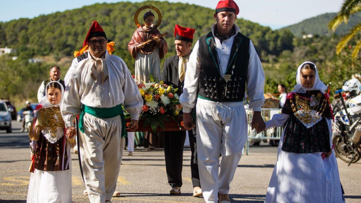 La útima procesión fue en 2019 en Sant Carles. | FOTOS: TONI ESCOBAR