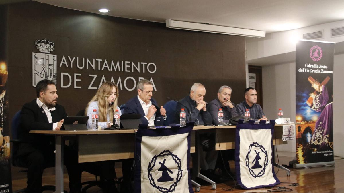 La Cofradía del Vía Crucis de Zamora baraja salir el Martes Santo de la carpa de San Bernabé La Cofradía del Vía Crucis de Zamora baraja salir el Martes Santo de la carpa de San Bernabé