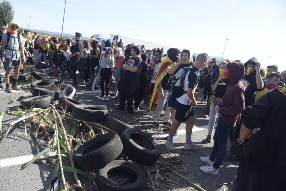 Primer dia de la vaga d'estudiants a Manresa