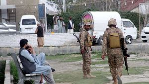 12/03/2025 March 12, 2025, Pakistan: QUETTA, PAKISTAN, MAR 12: Army officials stand high alert to avoid untoward incident and .maintained law and order situation after separatist militants trains hijack attacked, outside .Railway Station in Quetta on Wednesday, March 12, 2025. Pakistani military operation rescued .190 passengers and killed 30 terrorists, a day after an attack on a train in Balochistan. The Jaffar .Express, with roughly 450 people on board, was traveling north from Quetta to Peshawar, when .it came under a bomb and gun attack Tuesday. As the operation continues beyond 24 hours, the .train remains blocked in a tunnel near Sibbi, since Tuesday afternoon. POLITICA Europa Press/Contacto/PPI. Restrictions: * Pakistan Rights OUT *