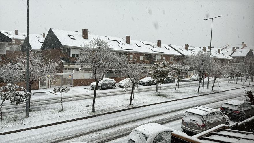 La borrasca Kristin deja nieve, viento, fuertes lluvias y carreteras afectadas en Madrid