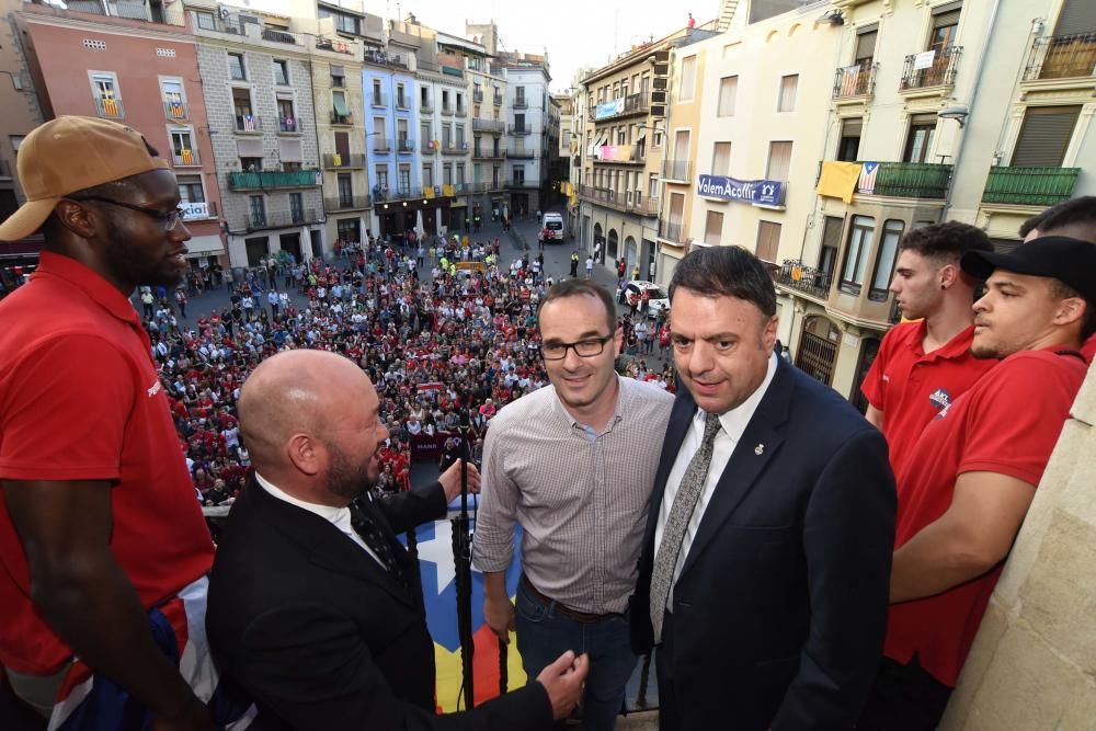 Celebració de l'ICL Manresa a la plaça Major