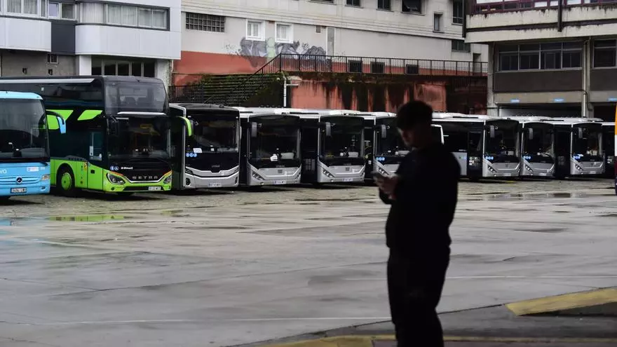 Segunda jornada de huelga en los buses interurbanos de la provincia de A Coruña